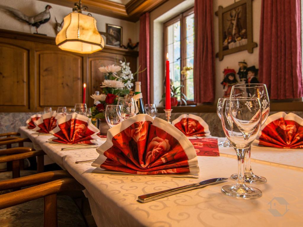 Hotel Restaurant Alte Linde Bad Wildbad Exterior foto